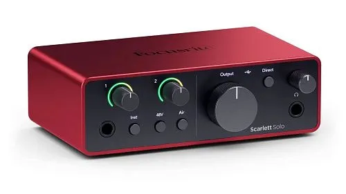 Focusrite Scarlett Solo Studio 4th Gen Студийный комплект.