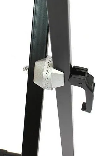 Soundking DF029 Стойка для клавишных инструментов с зажимом.