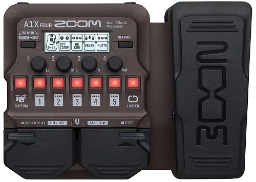 Zoom A1X Four Универсальный процессор для музыкальных инструментов с педалью экспрессии.