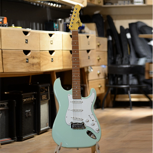G&L Tribute Legacy Surf Green Jatoba Электрогитара.