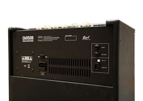 Cort CM150B-EU CM Series Басовый комбоусилитель.