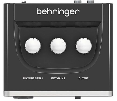 Behringer UM2 Аудио интерфейс USB для записи микрофонов и инструментов.