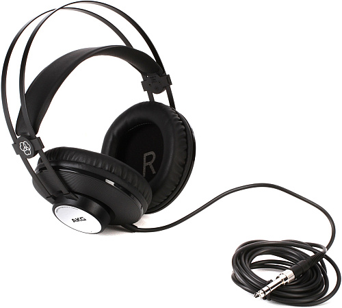 AKG K72 Наушники динамические мониторные закрытого типа.